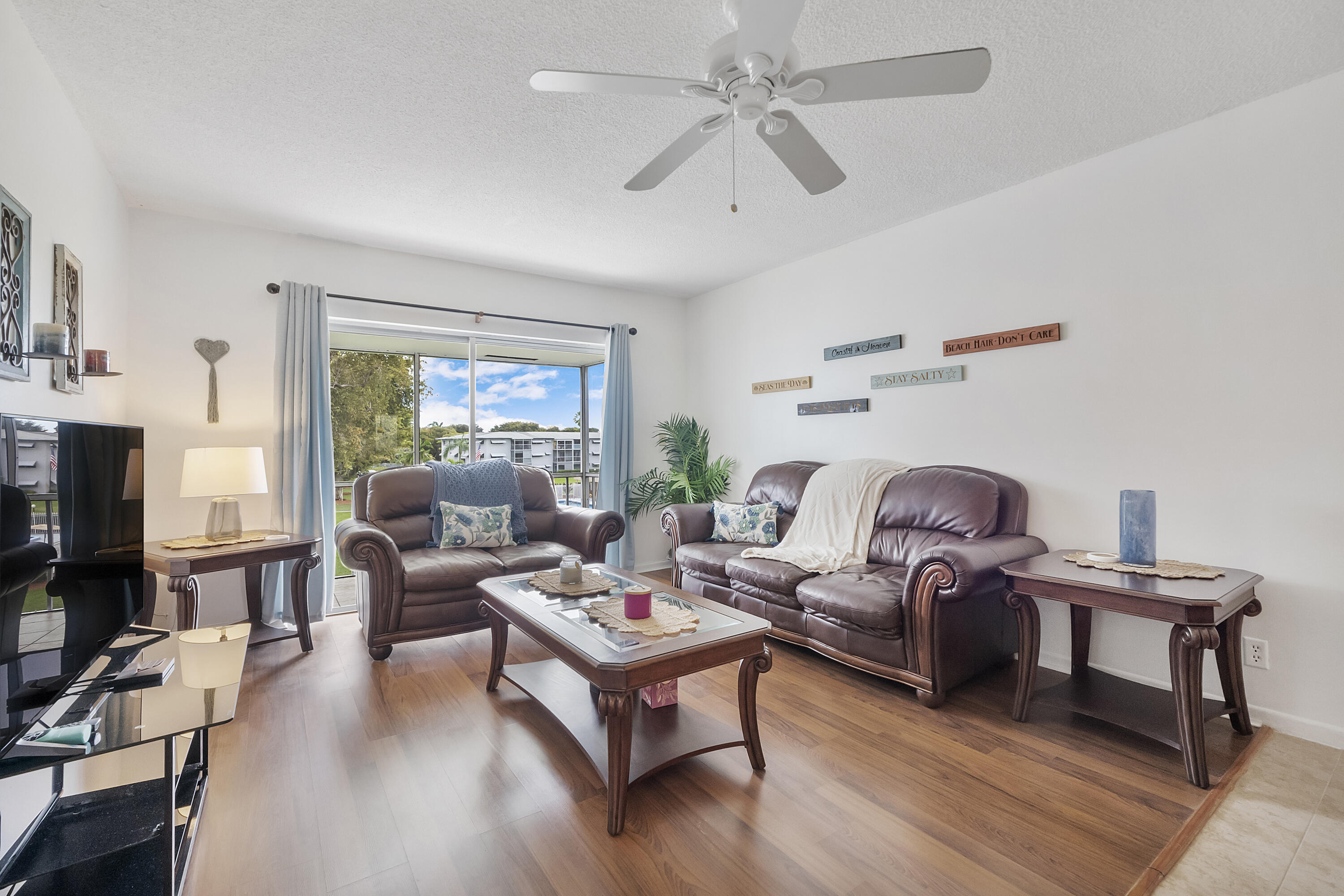 5200 Washington Street, Unit 301 Hollywood, FL 33021 - Photo 5 of 13 5200 Washington St_005