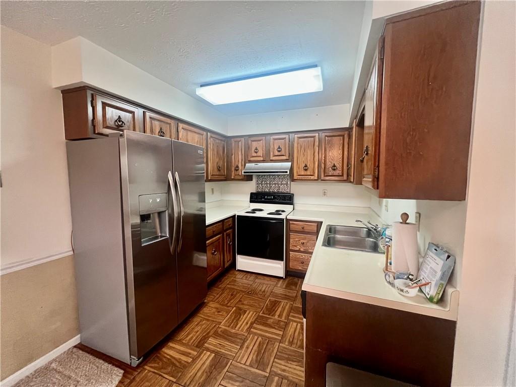 318 Windsor Ridge, Unit 11 New Castle, PA 16105 - Photo 9 of 21 Gallery Image 9