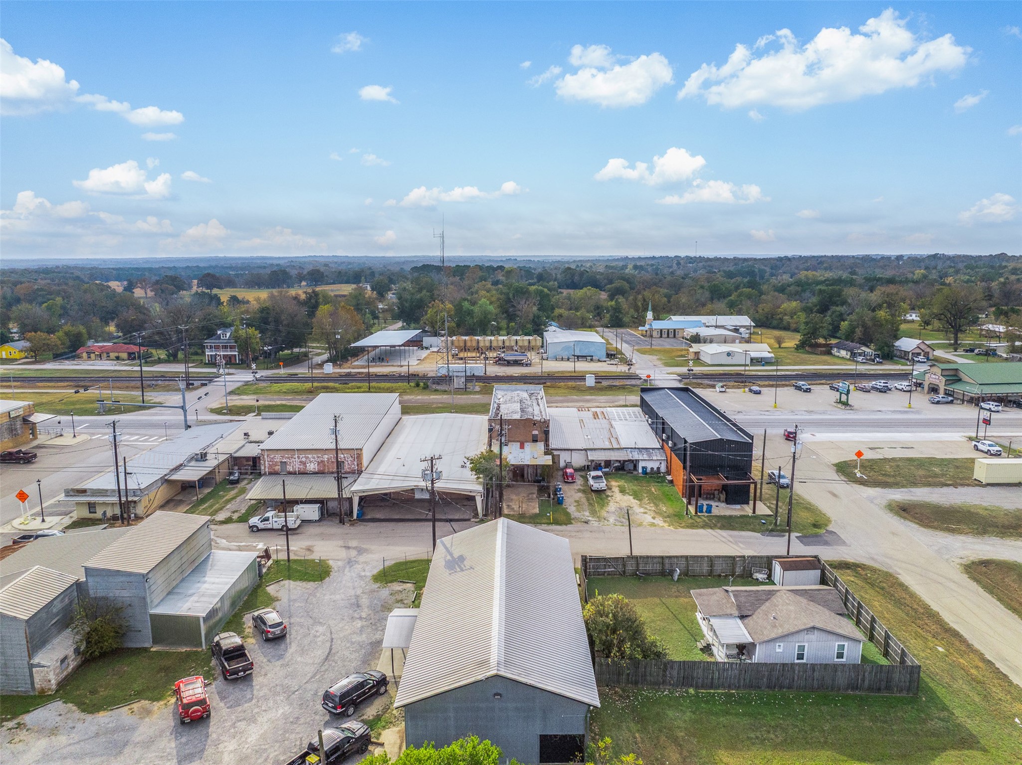 922 East Commerce Street Buffalo, TX 75831 - Photo 22 of 26 a view of a lake with lawn chairs