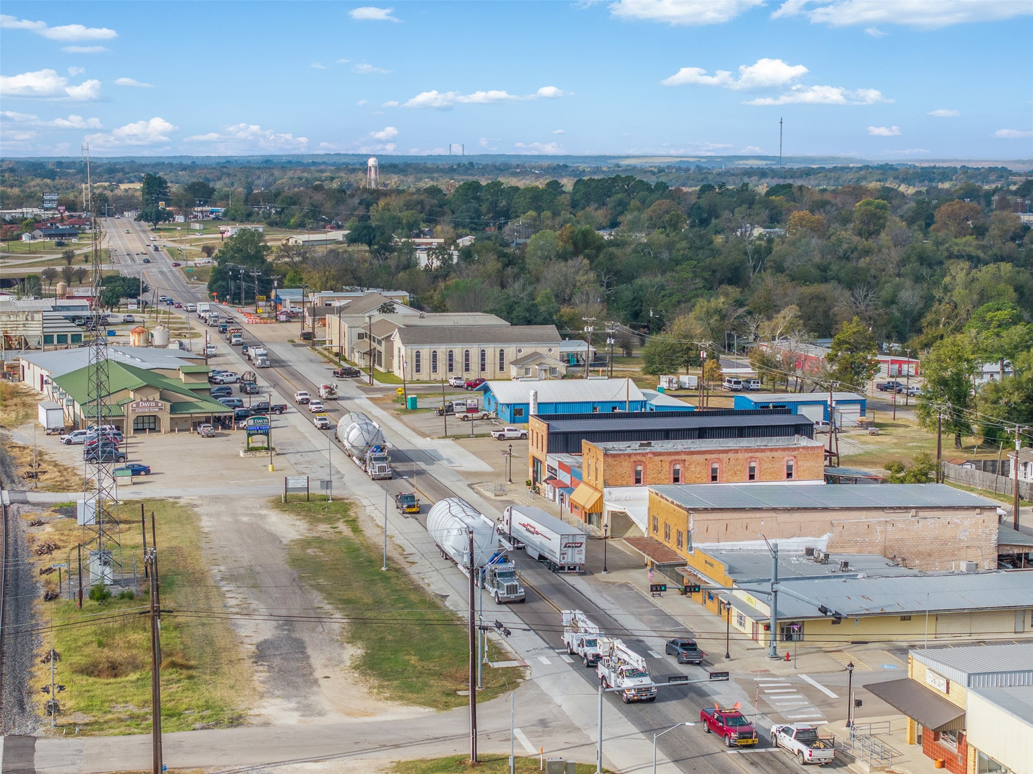 922 East Commerce Street Buffalo, TX 75831 - Photo 25 of 26 a view of a city