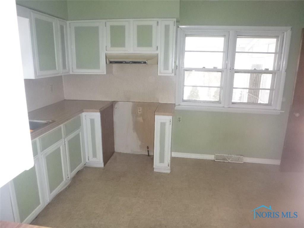 2020 Marlow Road Toledo, OH 43613 - Photo 13 of 15 Gallery Image 13