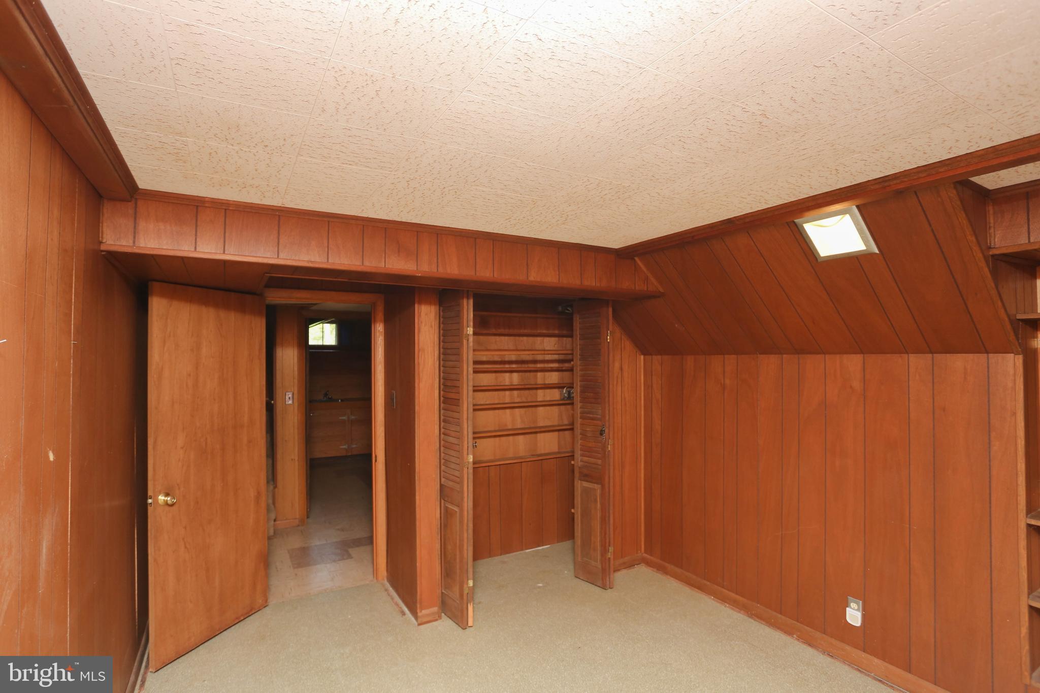 9008 Dunloggin Road Ellicott City, MD 21042 - Photo 25 of 35