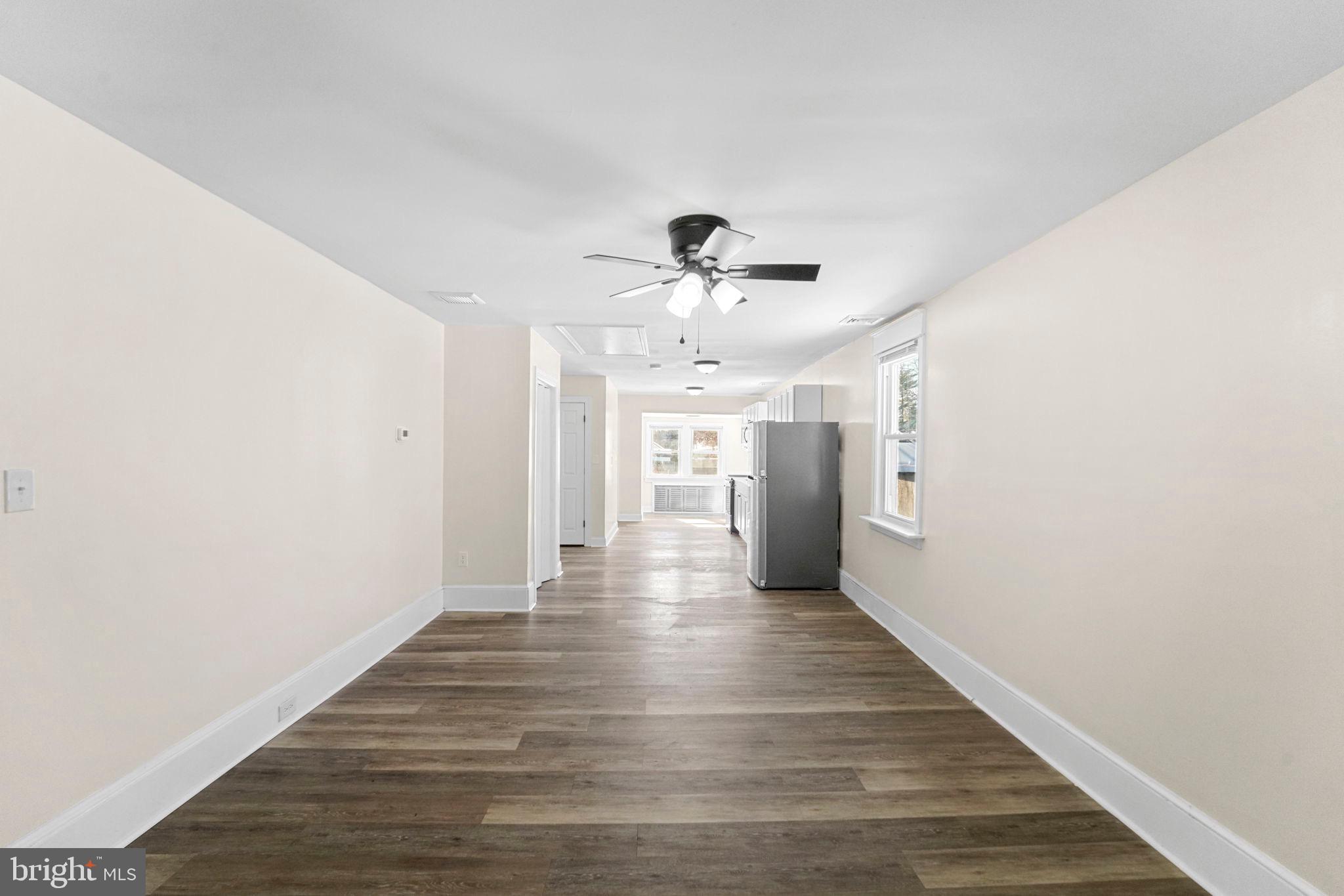 542 Berlin Road Clementon, NJ 08021 - Photo 9 of 43