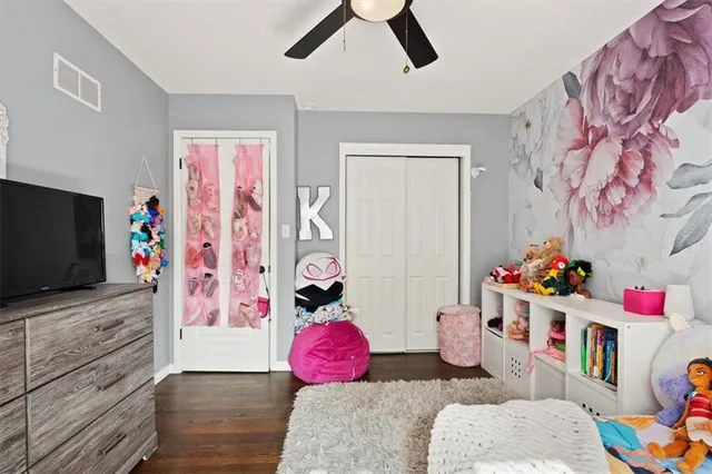 $289,000 | 7104 North Baltimore Avenue, Gladstone, MO 64118