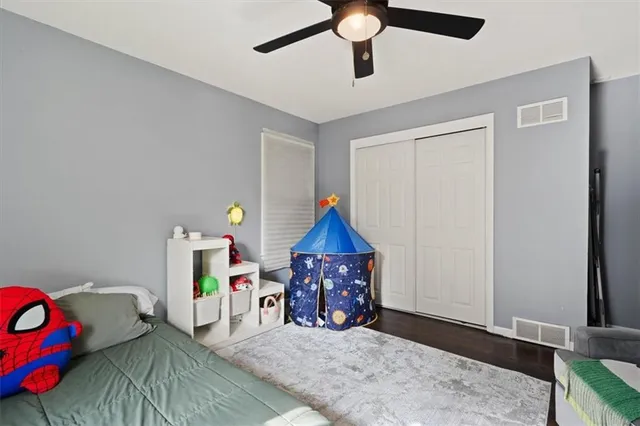 $289,000 | 7104 North Baltimore Avenue, Gladstone, MO 64118