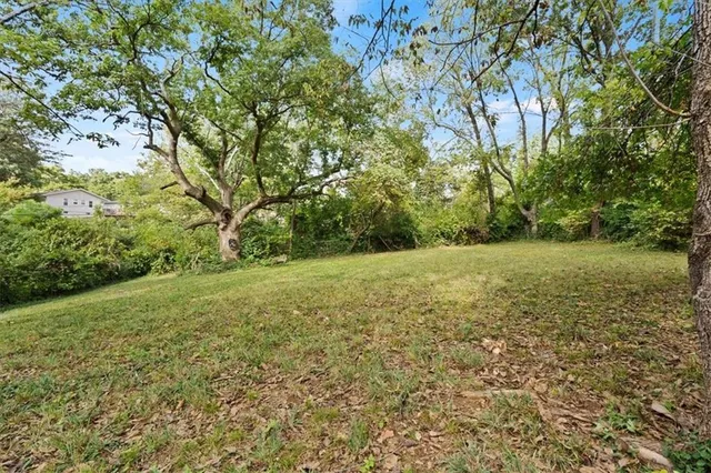 $289,000 | 7104 North Baltimore Avenue, Gladstone, MO 64118