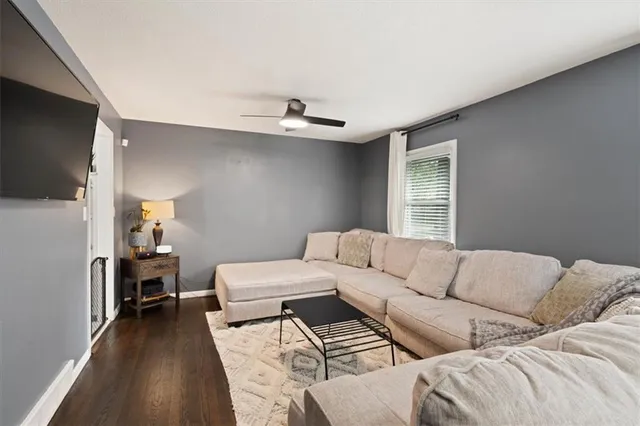 $289,000 | 7104 North Baltimore Avenue, Gladstone, MO 64118