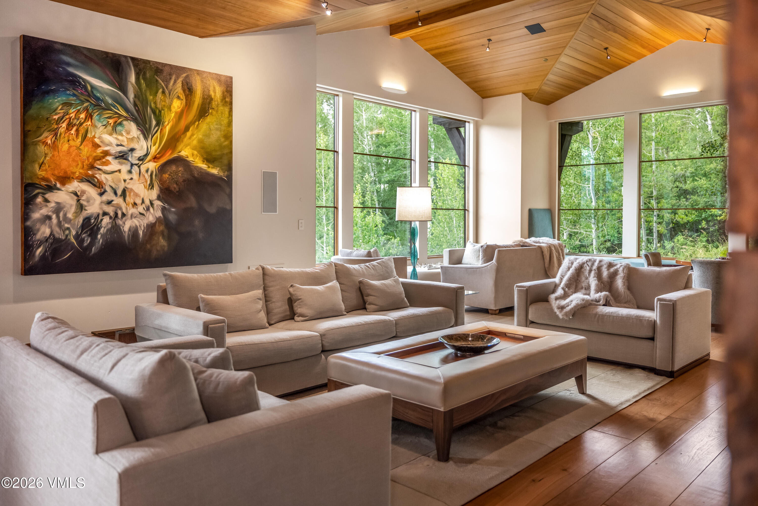 10 Borders Road Beaver Creek, CO 81620 - Photo 4 of 26 Living Room