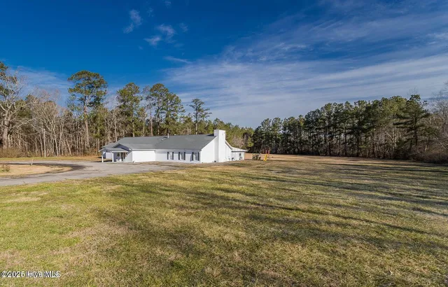 $262,999 | 2101 Highway 58 Trenton Nc 28585, Trenton, NC 28585