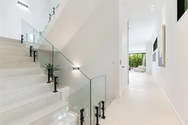 a view of entryway and hall