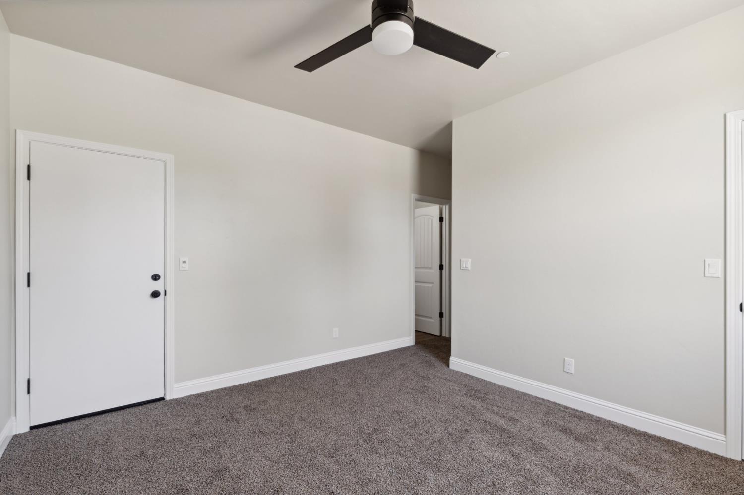 31007 Revis Road Coarsegold, CA 93614 - Photo 18 of 41 a view of an empty room