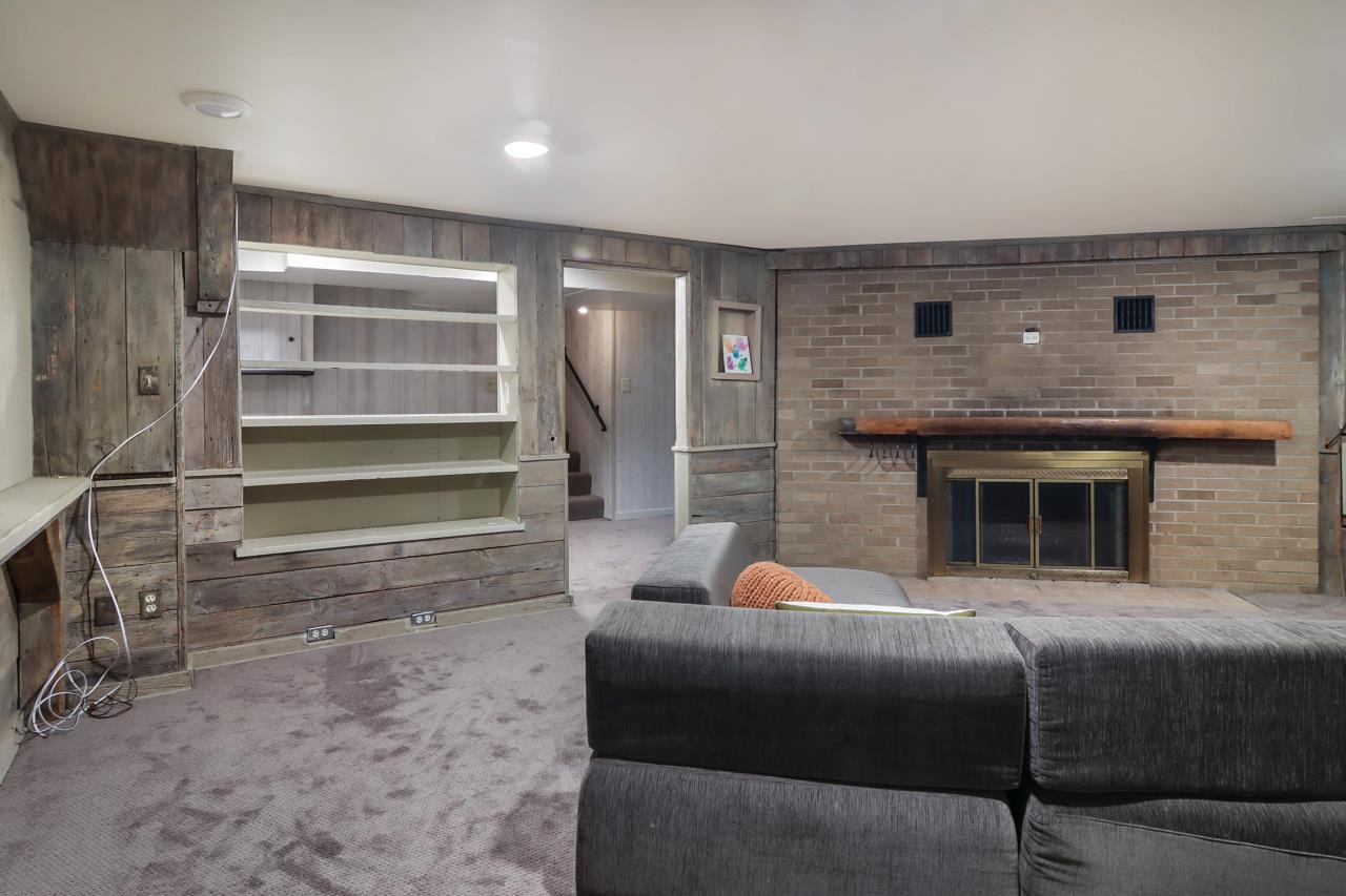 1219 Anderson Road Traverse City, MI 49686 - Photo 58 of 60 1905544-57.JPG