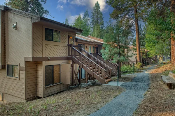 $345,000 | 62614 Old College Lane, Unit 12, Mono Hot Springs, CA 93642
