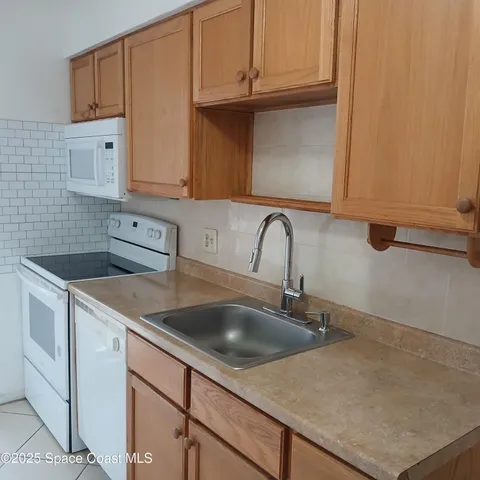 $1,450 | 250 North Banana River Drive, Unit A8, Merritt Island, FL 32952