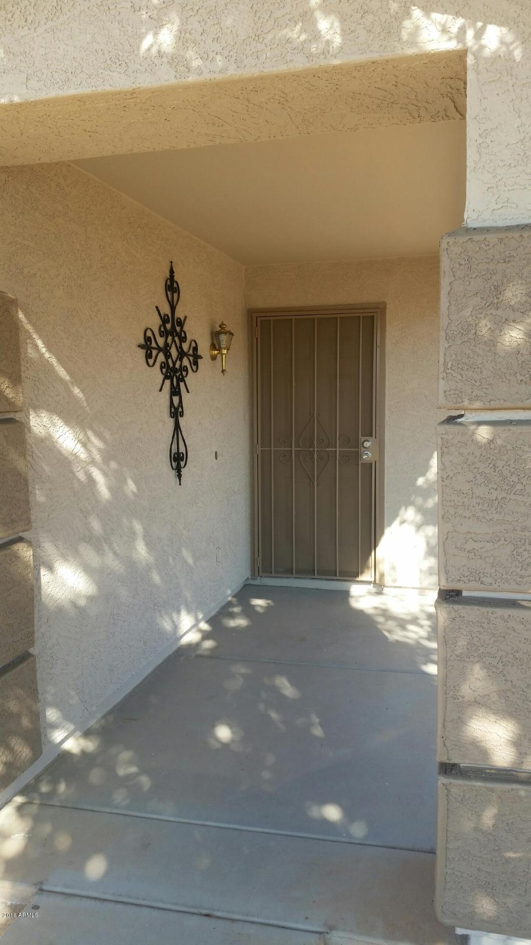 7214 West Zak Road Phoenix, AZ 85043 - Photo 4 of 5 Front door