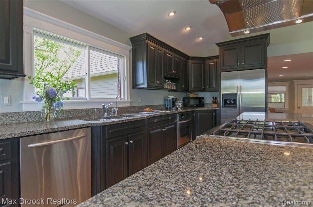 2592 Hadley Road Lapeer, MI 48446 - Photo 17 of 68 12.jpg