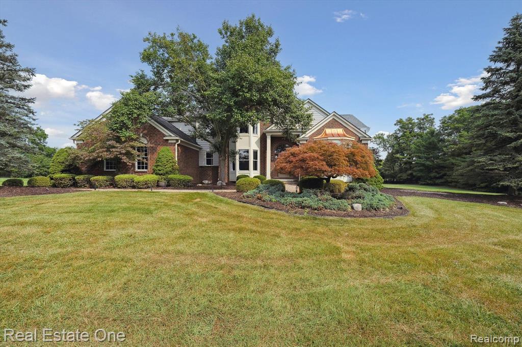 50066 Oak View Court Plymouth, MI 48170 - Photo 2 of 65 Gallery Image 2