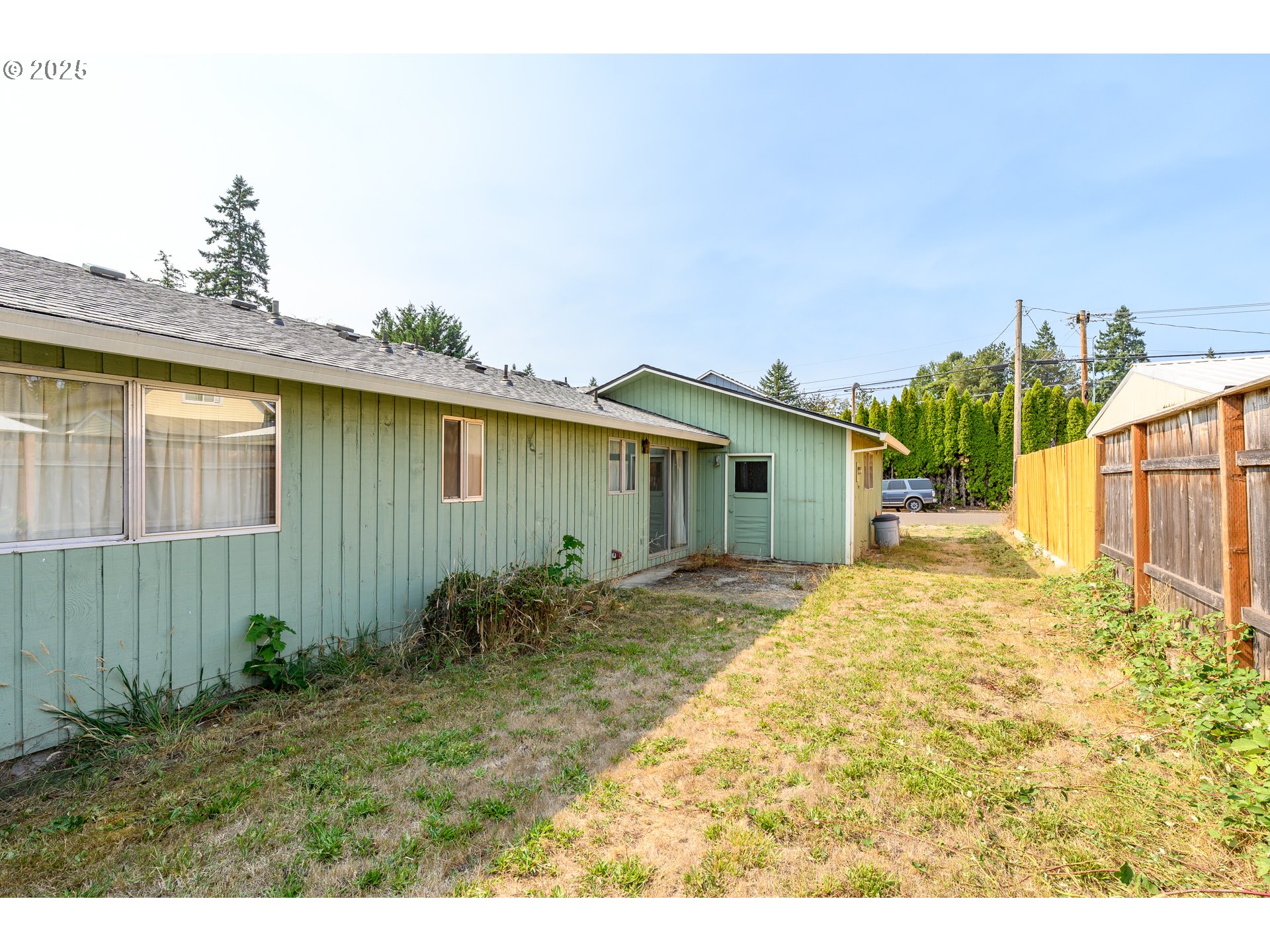 210 South Church Street Newberg, OR 97132 - Photo 27 of 34 a view of backyard of the house