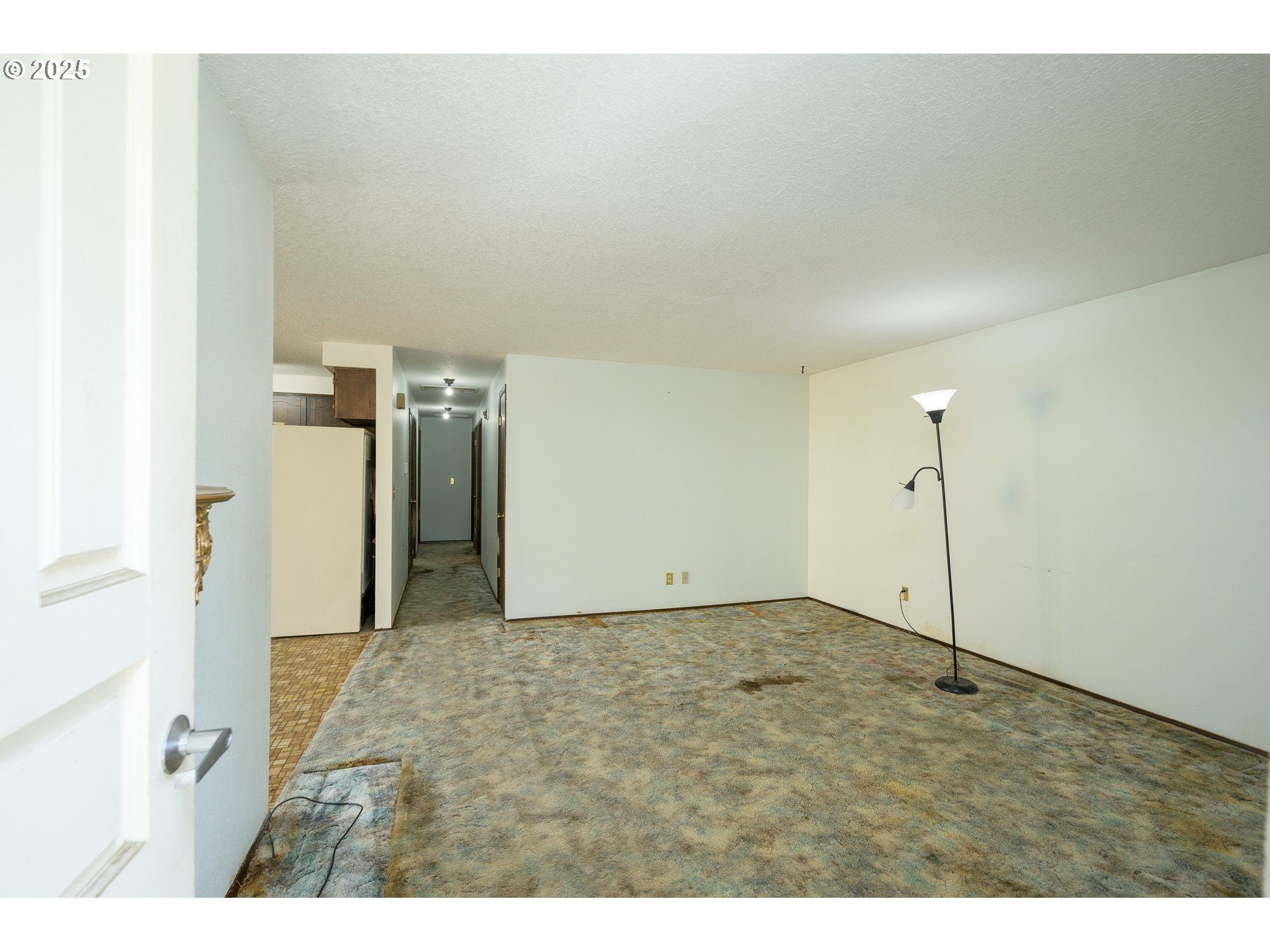 210 South Church Street Newberg, OR 97132 - Photo 31 of 34 a view of a room with an empty space