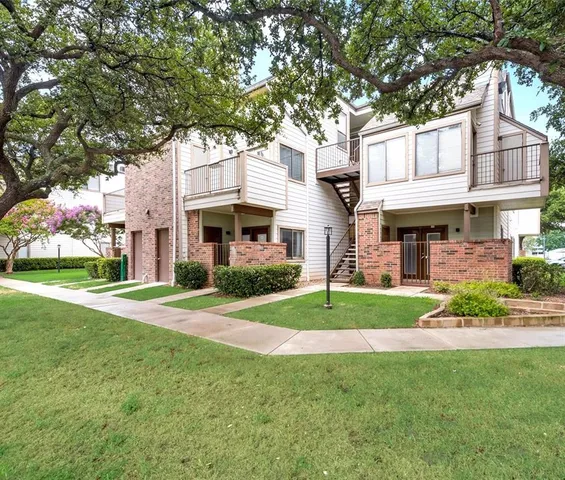 $169,400 | 3117 Sondra Drive, Unit 208, Fort Worth, TX 76107