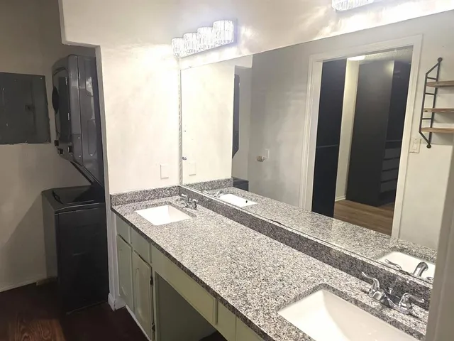 $169,400 | 3117 Sondra Drive, Unit 208, Fort Worth, TX 76107