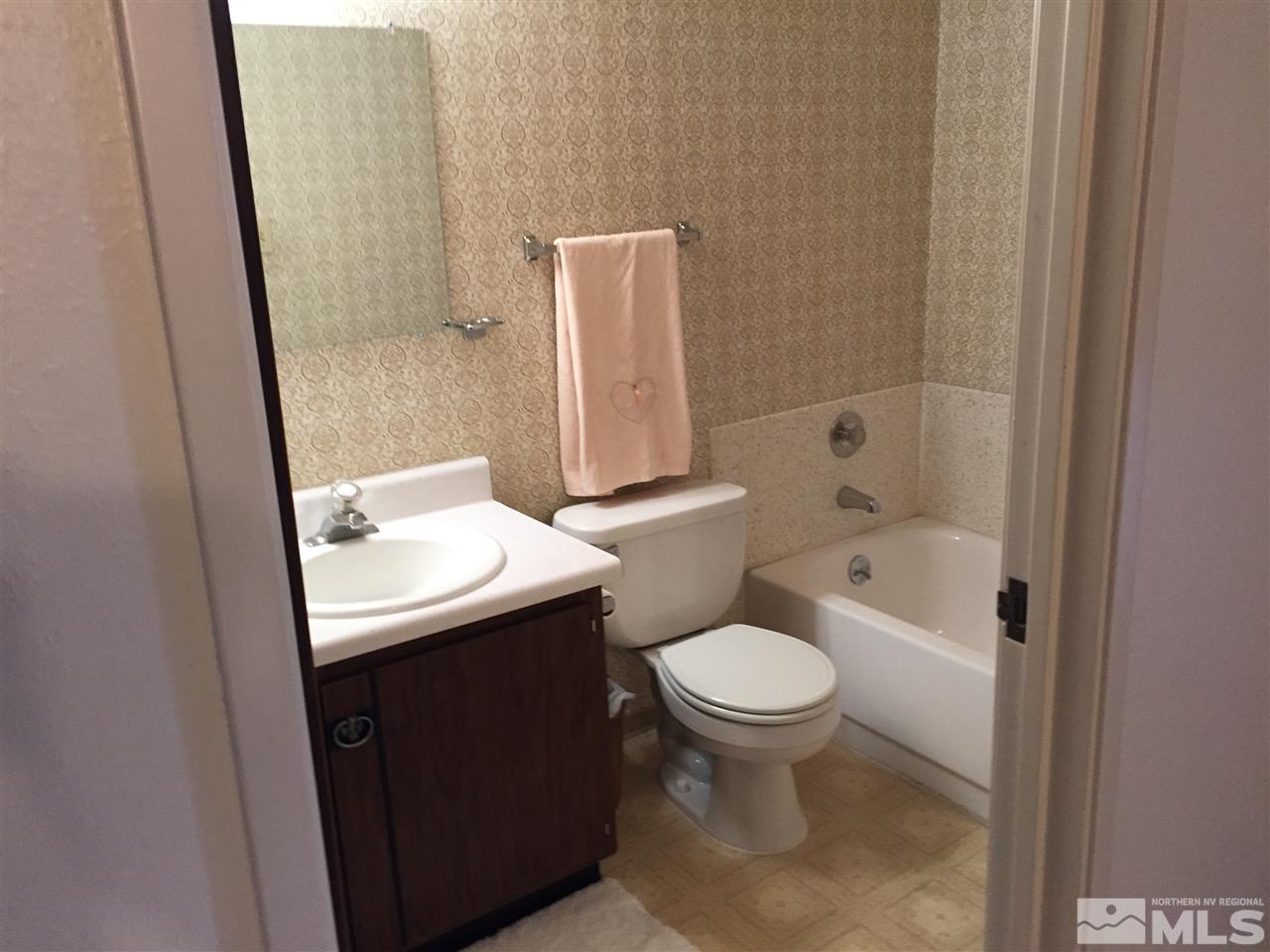 3053 Cashill Boulevard Reno, NV 89509 - Photo 5 of 17 Photo 5