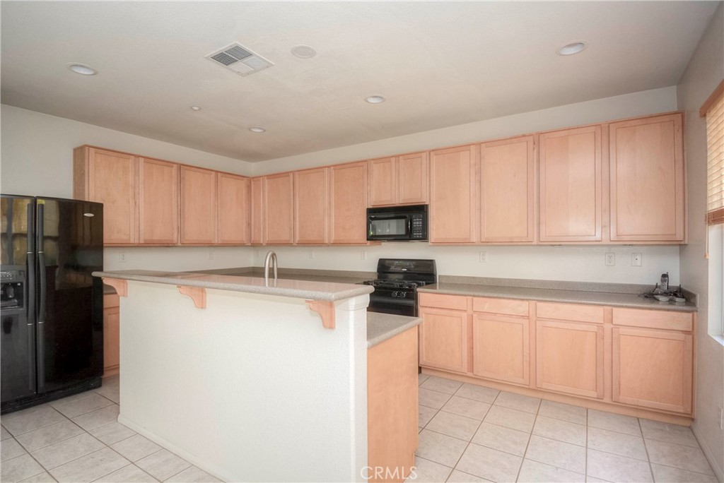 7353 Ellena W Rancho Cucamonga, CA 91730 - Photo 8 of 39