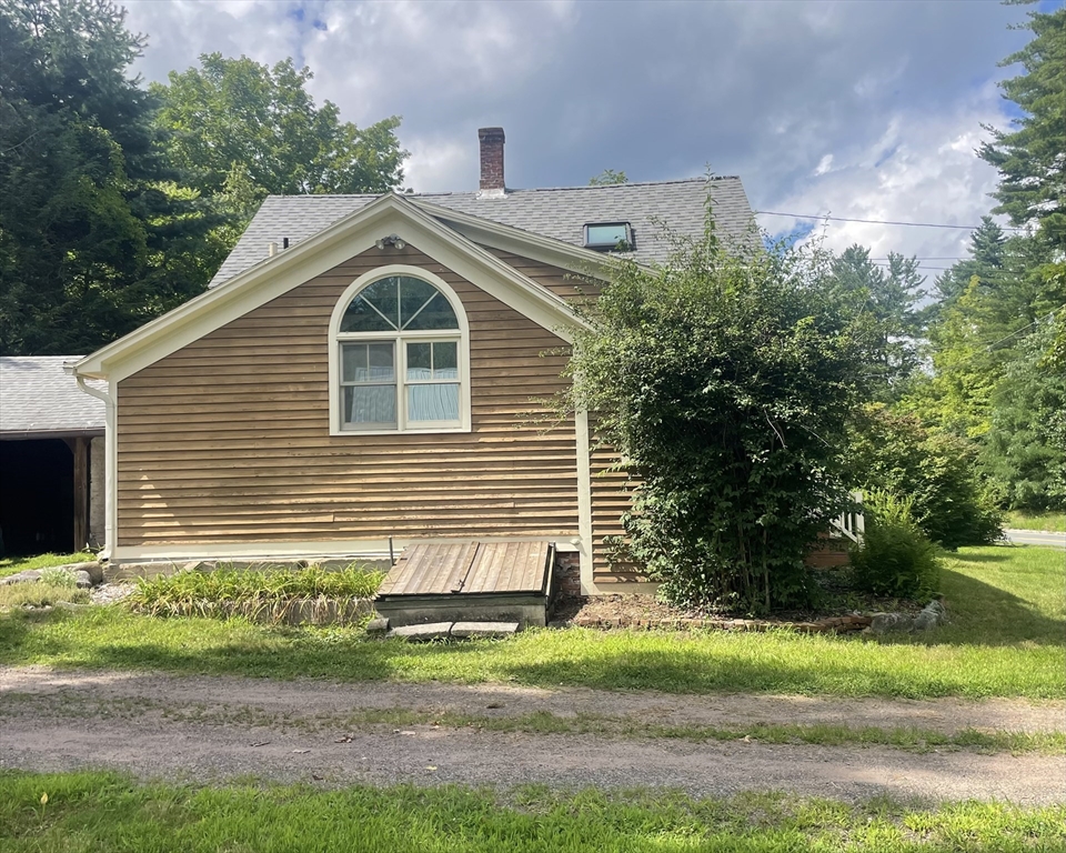 254 Spring Street Northampton, MA 01062 - Photo 2 of 13 Gallery Image 2