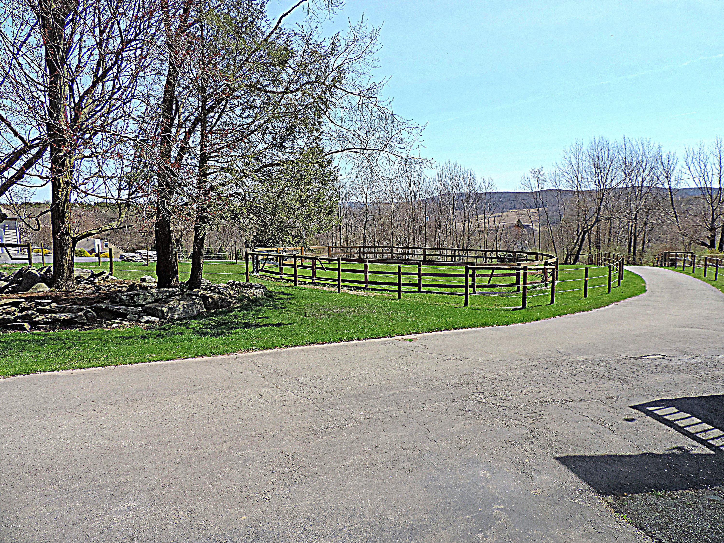 441 Huckleberry Road Newfoundland, PA 18445 - Photo 1 of 58