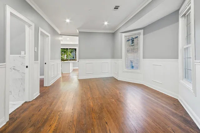 $2,300 | 4251 North Lawndale Avenue, Unit 2, Chicago, IL 60618