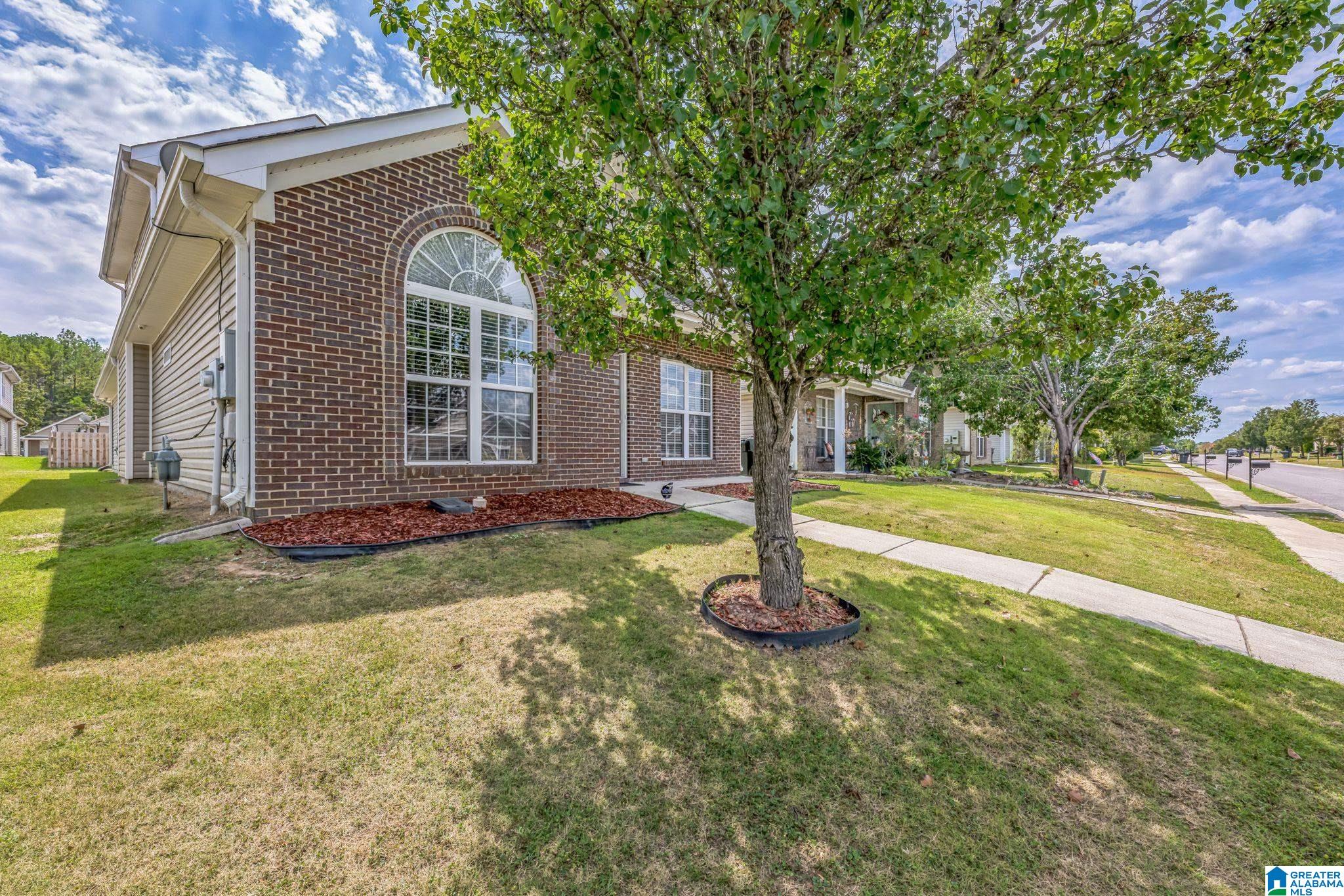 2234 Village Lane Calera, AL 35040 - Photo 4 of 33