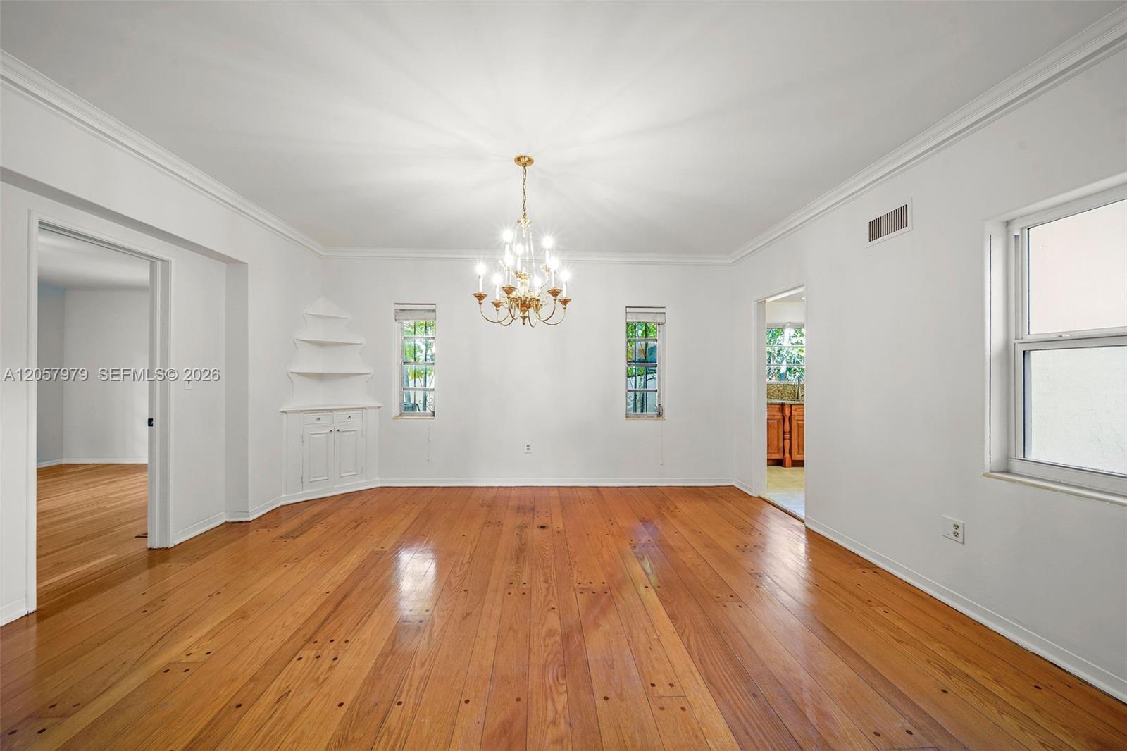 5842 Alton Road Miami Beach, FL 33140 - Photo 4 of 35