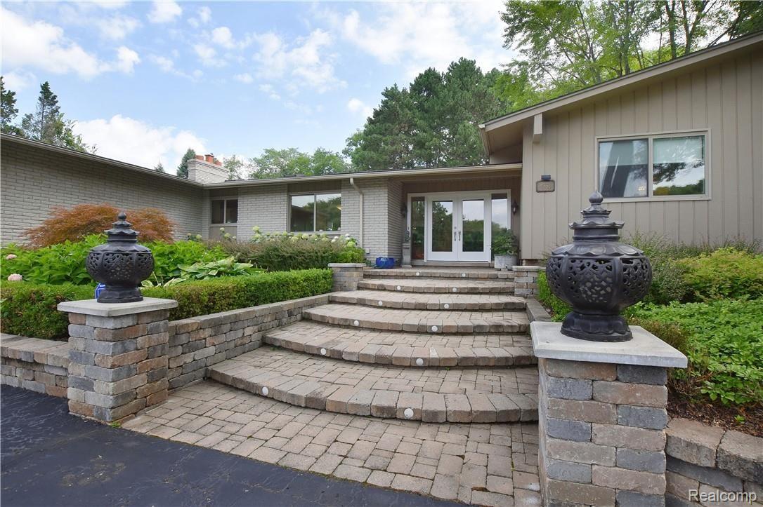 4331 Fieldbrook Road Bloomfield Hills, MI 48302 - Photo 2 of 36 4331 Fieldbrook Drive_02.JPG