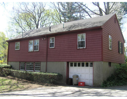 21 County Road Reading, MA 01867 - Photo 4 of 8 Gallery Image 4