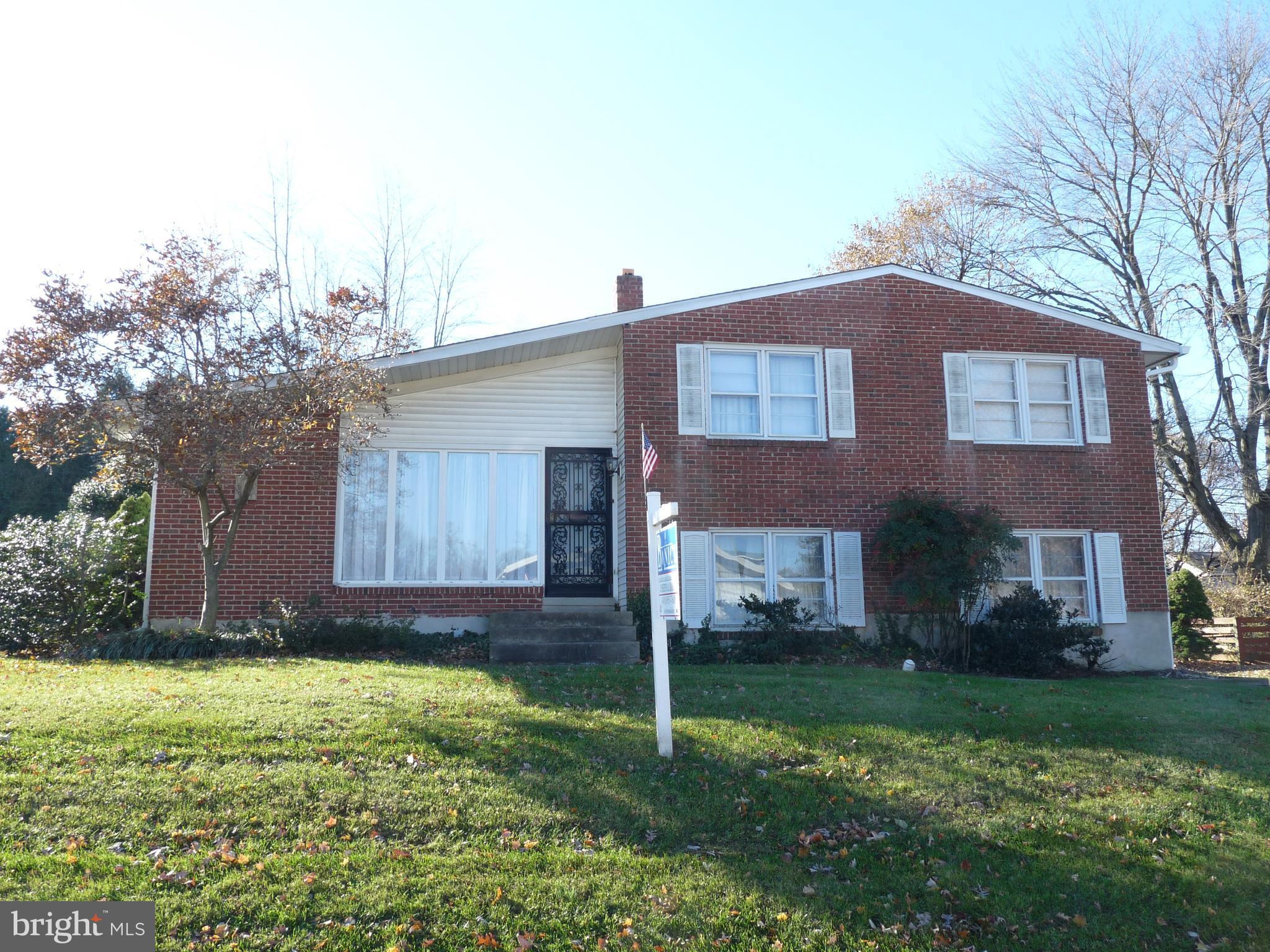 Spacious 4 Level Split Level in Dulaney Village