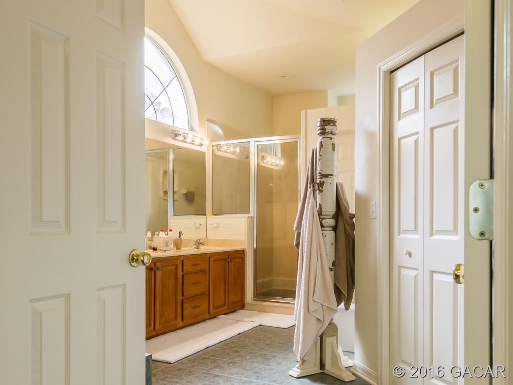 4501 Southwest 95th Terrace Gainesville, FL 32608 - Photo 8 of 16