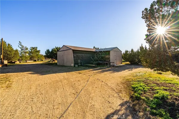 $1,199,900 | 2238 West W Avenue, Palmdale, CA 93551