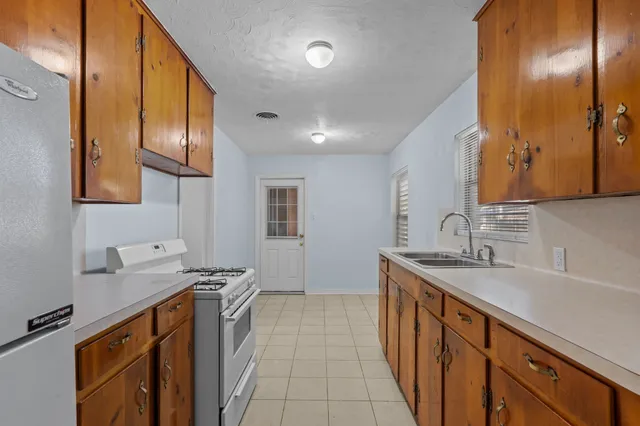 $154,500 | 2918 Katherine Street, La Marque, TX 77568