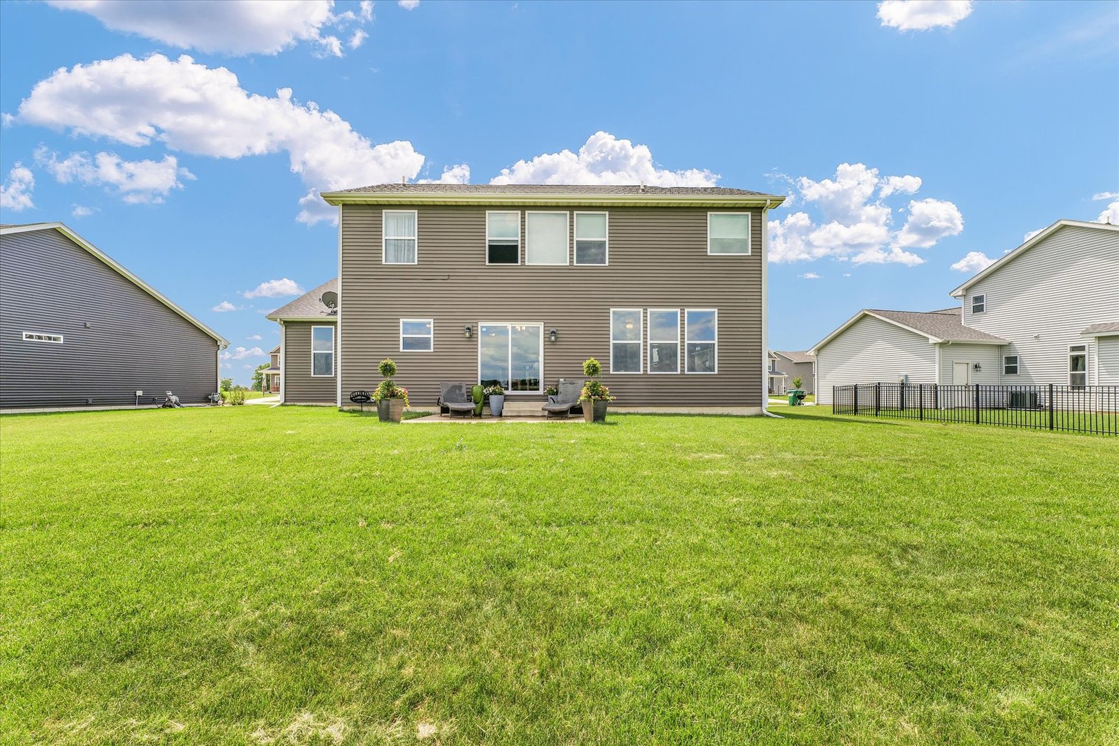 1908 Littlefield Lane Mahomet, IL 61853 - Photo 48 of 51 a front view of a house with garden
