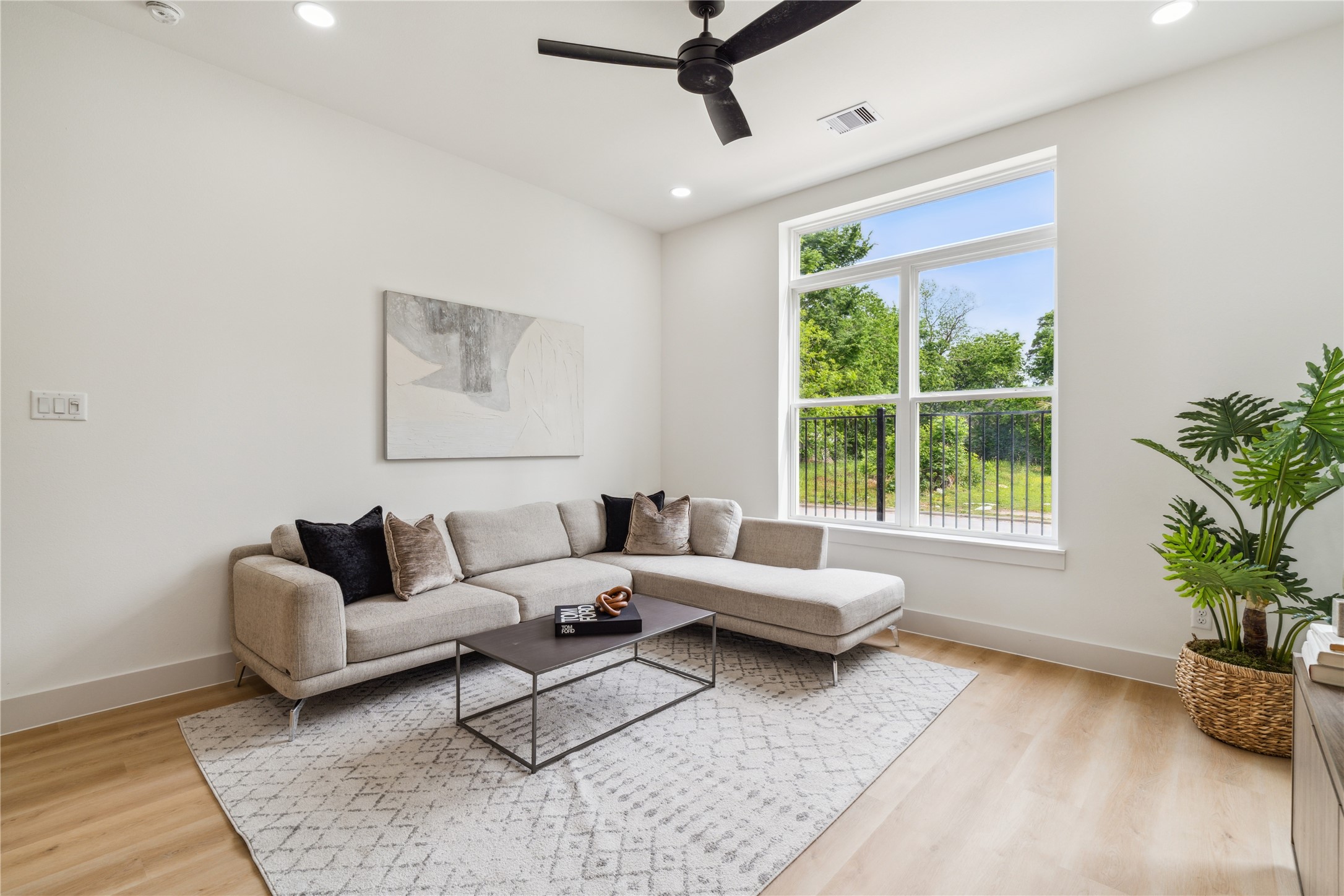 3415 Stonewall Street Houston, TX 77020 - Photo 23 of 50 An ideal blend of comfort and clarity—this living space offers clean lines, natural light, and a peaceful view that invites you to unwind.