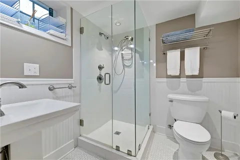 $1,250,000 | 444 Lakeshore Drive West, Lake Quivira, KS 66217