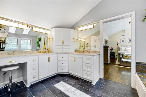 $1,250,000 | 444 Lakeshore Drive West, Lake Quivira, KS 66217