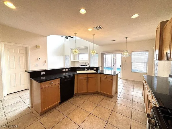 $3,895 | 460 Crocus Hill Street, Las Vegas, NV 89138