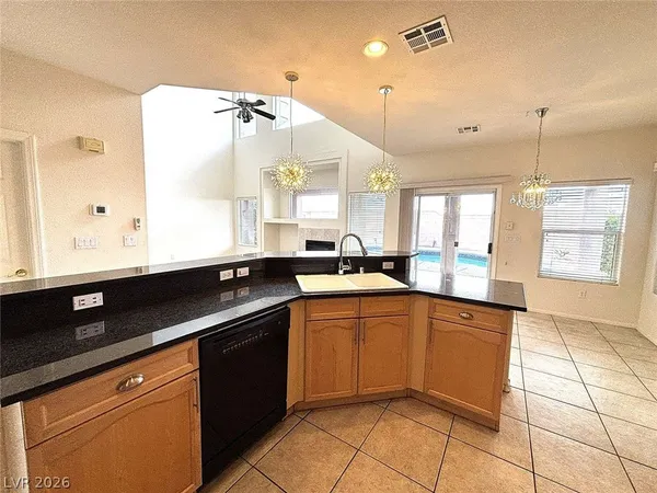 $3,895 | 460 Crocus Hill Street, Las Vegas, NV 89138