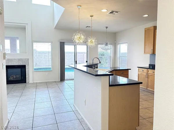 $3,895 | 460 Crocus Hill Street, Las Vegas, NV 89138