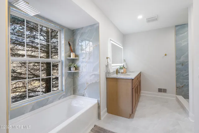 $648,000 | 28 Tulip Court, Howell, NJ 07731