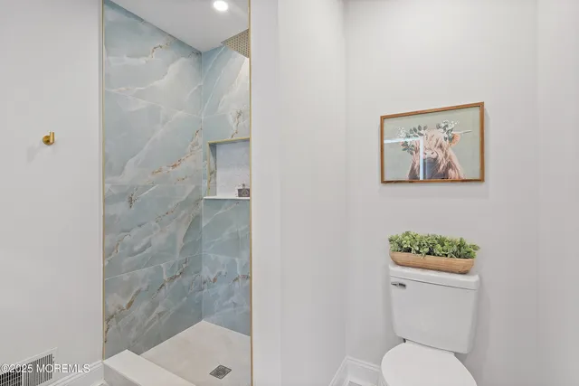 $648,000 | 28 Tulip Court, Howell, NJ 07731