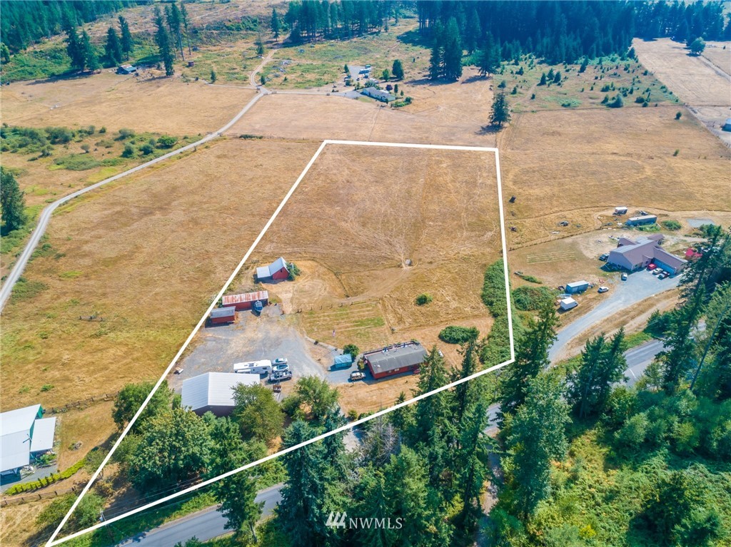 15907 Larson Loss Road Buckley, WA 98321 - Photo 2 of 34 Gallery Image 2