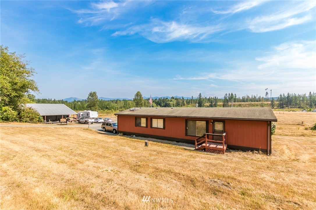 15907 Larson Loss Road Buckley, WA 98321 - Photo 3 of 34 Gallery Image 3