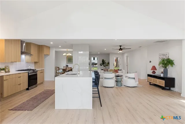 $675,000 | 6809 Willamette Drive, Austin, TX 78723